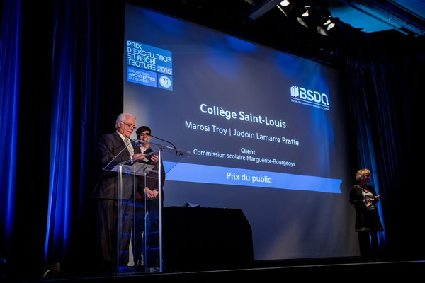 Remise du prix du public lors de la cérémonie